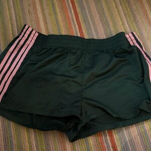 Edikted Women's Green and Pink Shorts